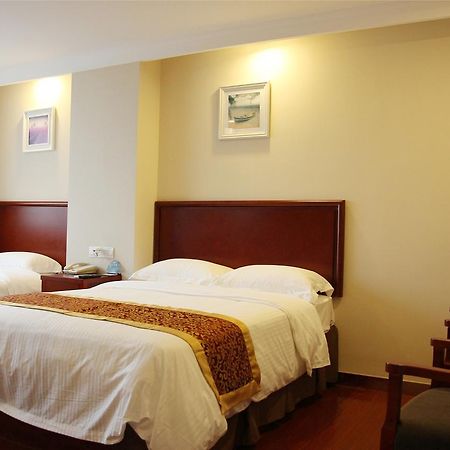Greentree Inn Huai'An Bus Station Golden Eagle Xinya Huaihai Road Business Hotel Екстериор снимка