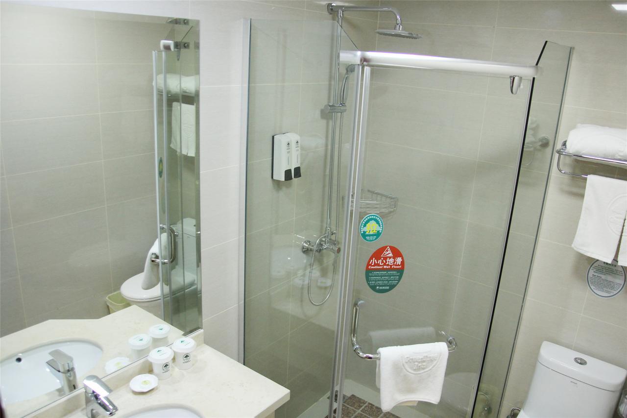 Greentree Inn Huai'An Bus Station Golden Eagle Xinya Huaihai Road Business Hotel Екстериор снимка