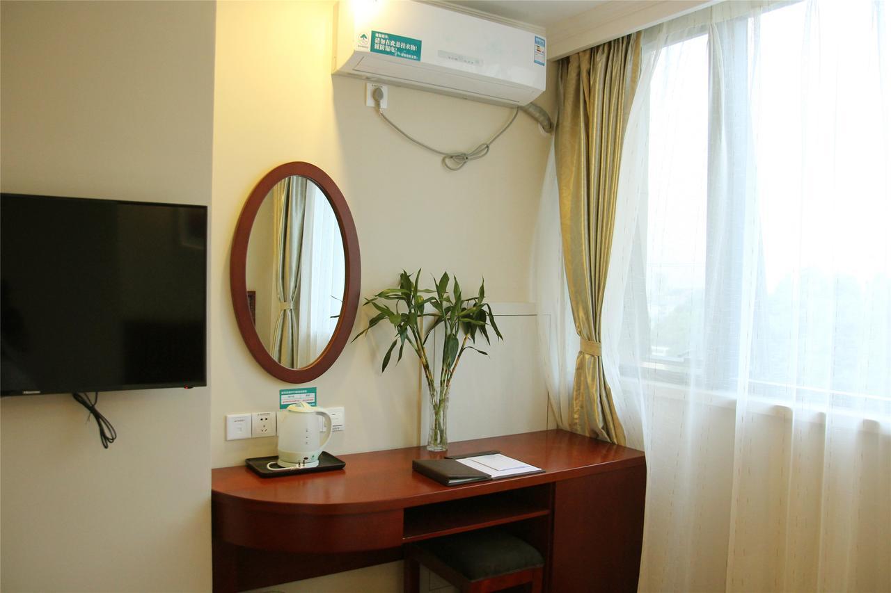 Greentree Inn Huai'An Bus Station Golden Eagle Xinya Huaihai Road Business Hotel Екстериор снимка