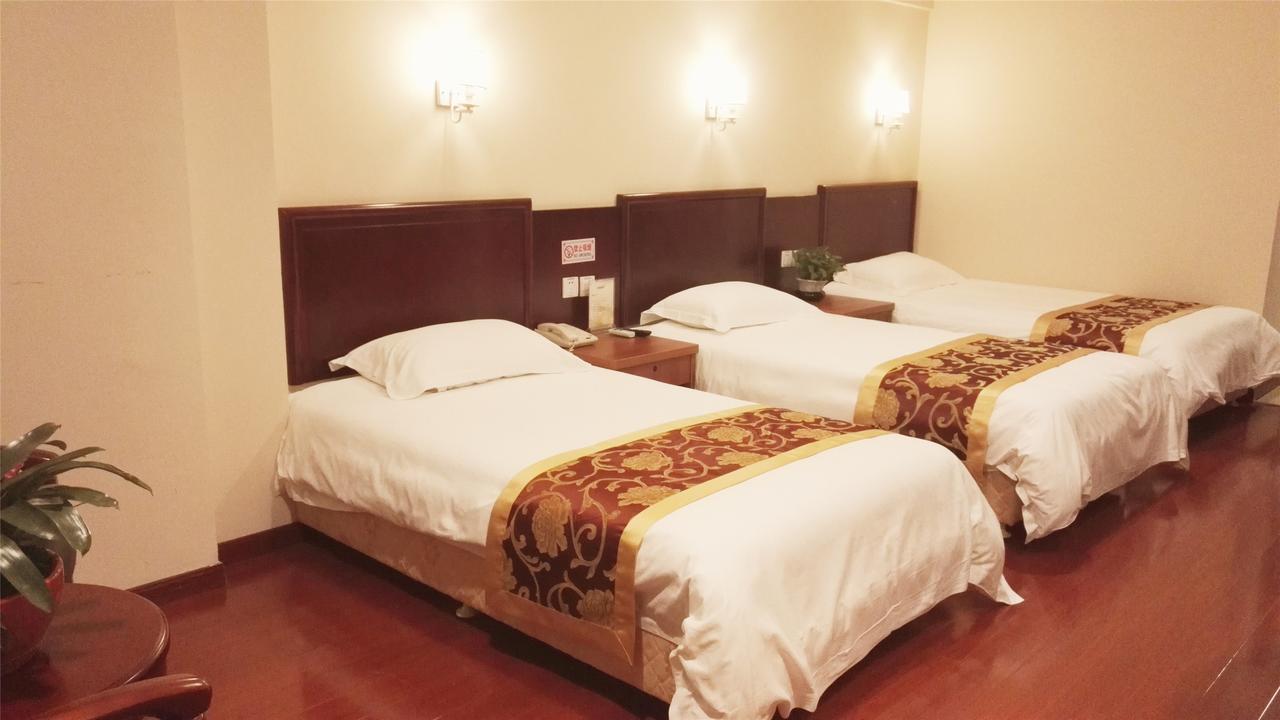 Greentree Inn Huai'An Bus Station Golden Eagle Xinya Huaihai Road Business Hotel Екстериор снимка